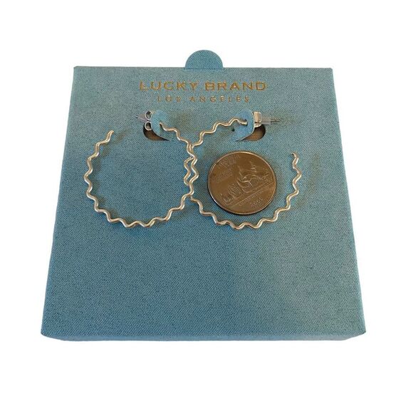 Lucky Brand Wavy Matte Silver Hoops. - Picture 5 of 5